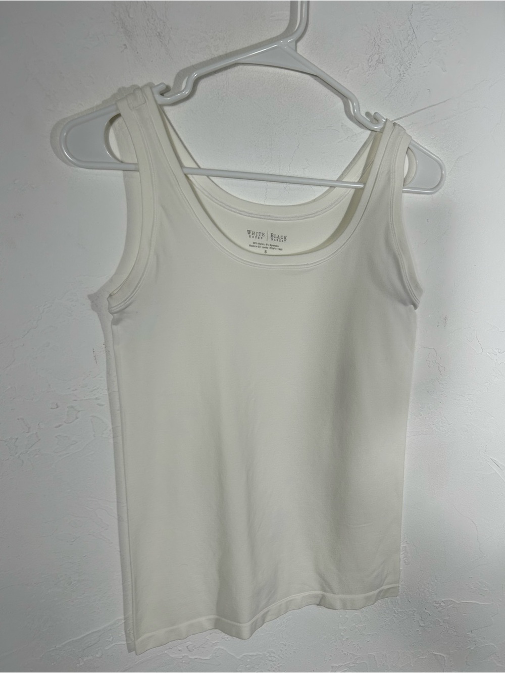 White House Black Market White Scoop Neck Essential Tank Top Cami Small - Picture 3 of 4